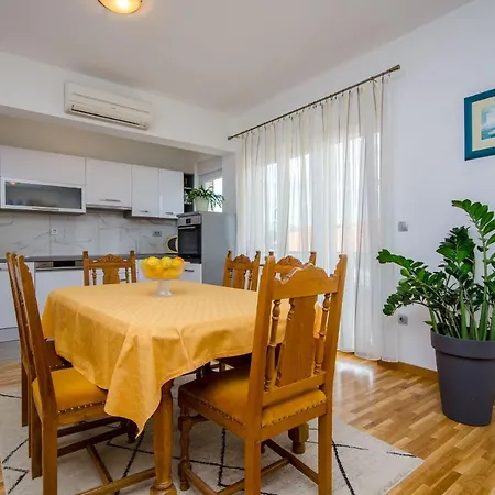 Apartment Toma