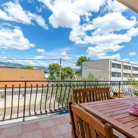 Toma Apartment Trogir